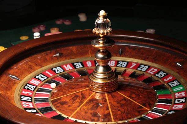 Live dealer multi-camera blackjack studio